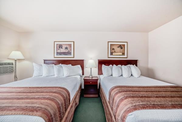 Standard Bedroom Single Queen Room